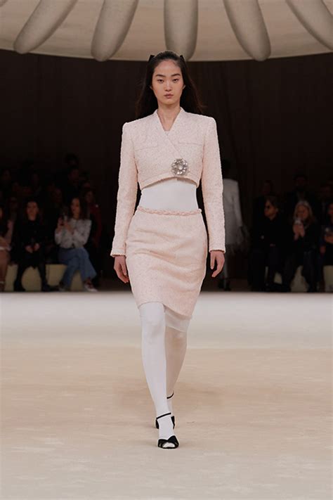 chanel defilesi|Chanel 2024 İlkbahar Haute Couture Defilesi .